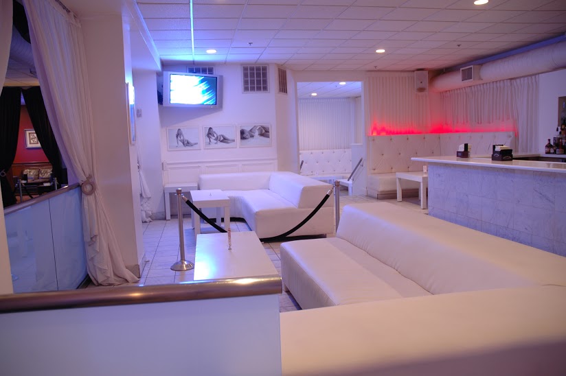 Splash Bar Opening a Bar